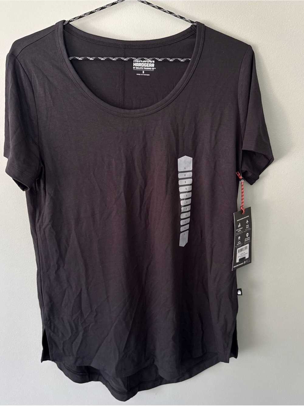 Duluth Trading Co Short-Sleeve Scoop Neck Top - Black - Picture 3 of 6